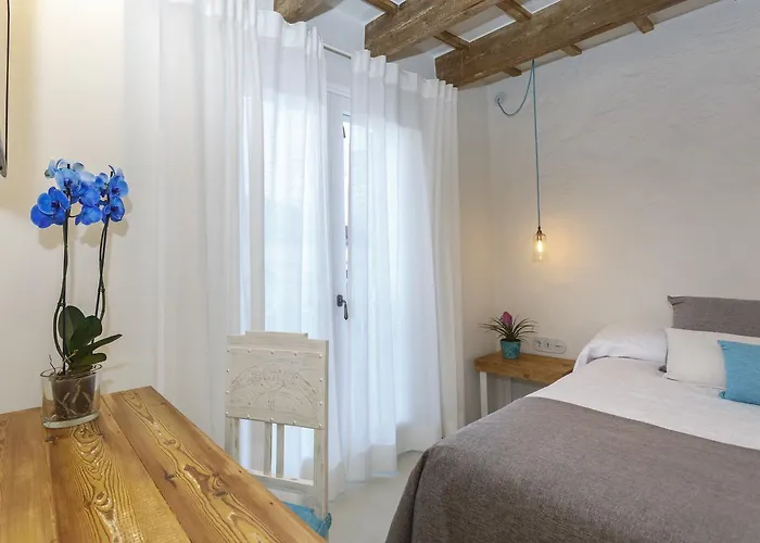 فندق S'estil-let 3*